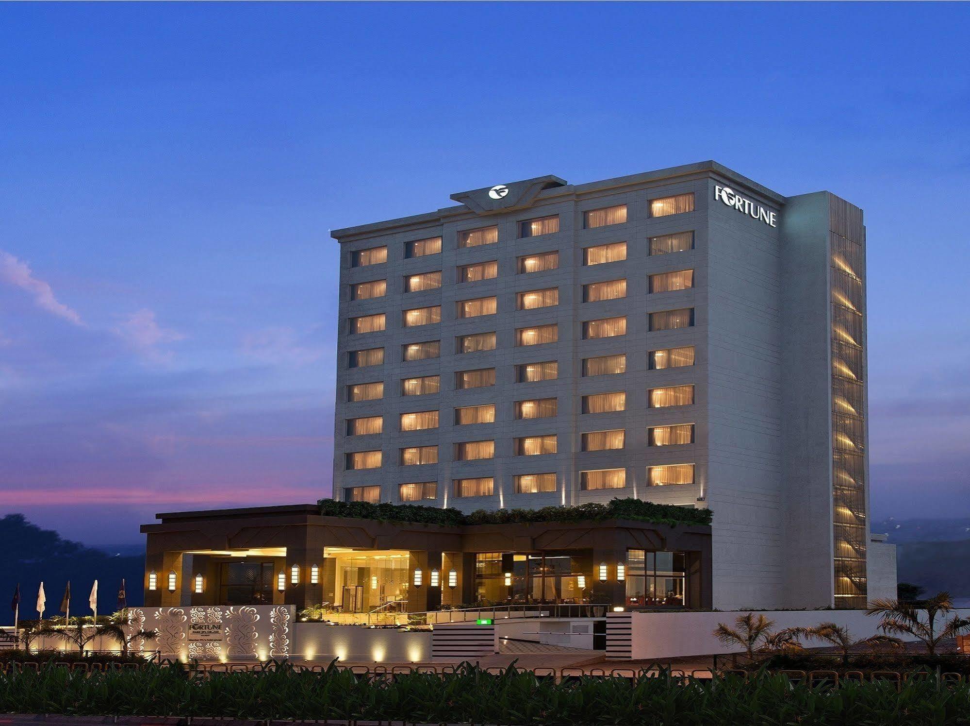 Fortune Park Jps Grand Rajkot - Member Itc Hotels' Group Extérieur photo